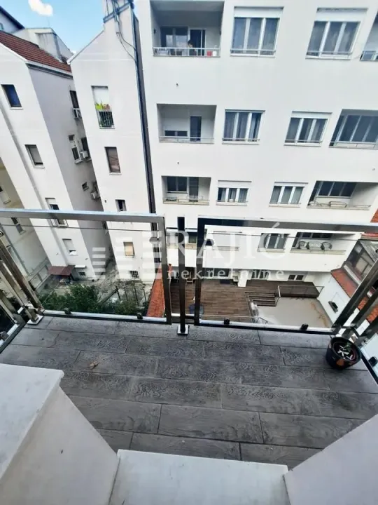Rent, four bedroom apartment, 110m², Vračar Hram, Vračar Sve Podlokacije