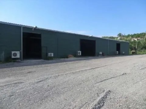 Izdavanje, poslovni prostor, 1500m², Rakovica, Beograd - image 8