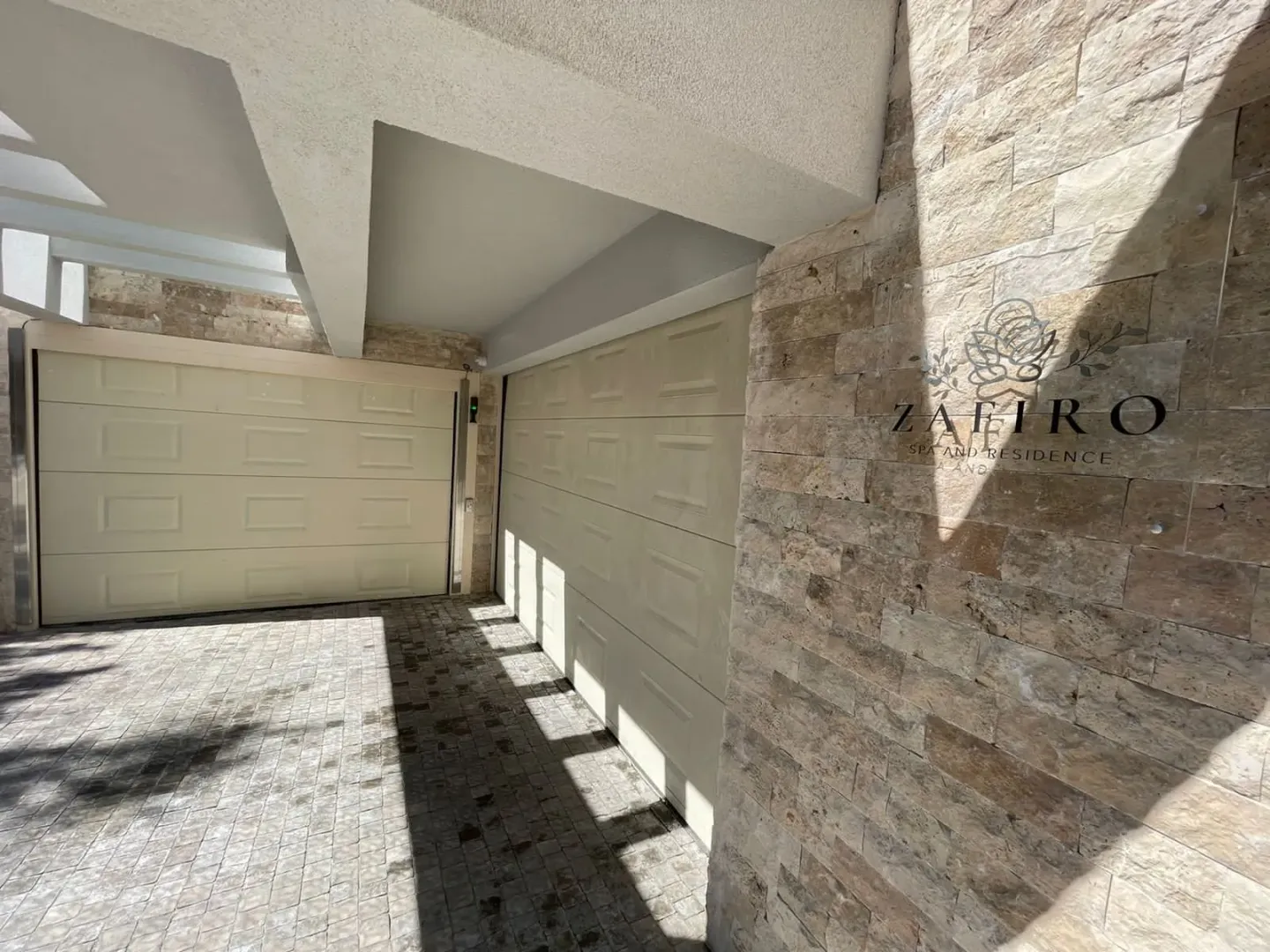 Izdavanje, jednosoban stan, 40m², Bečići, Budva