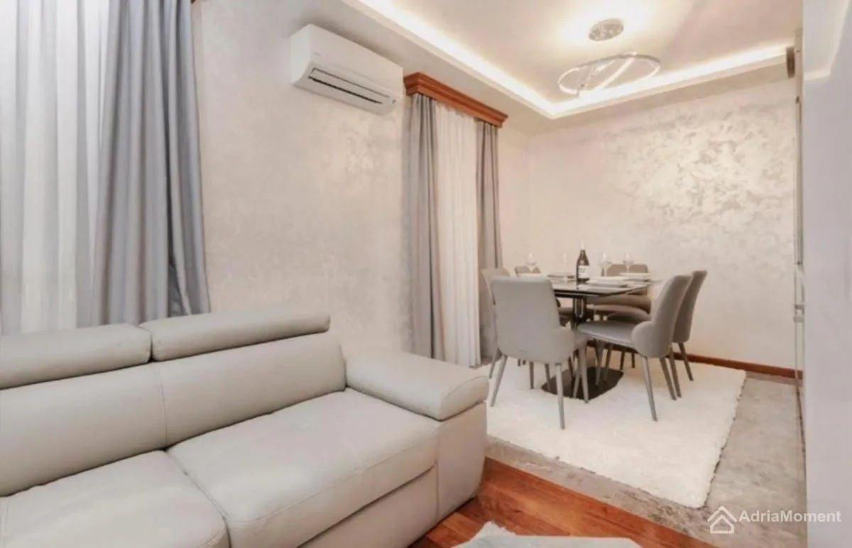 Prodaja, jednosoban stan, 42m², Grad, Kotor