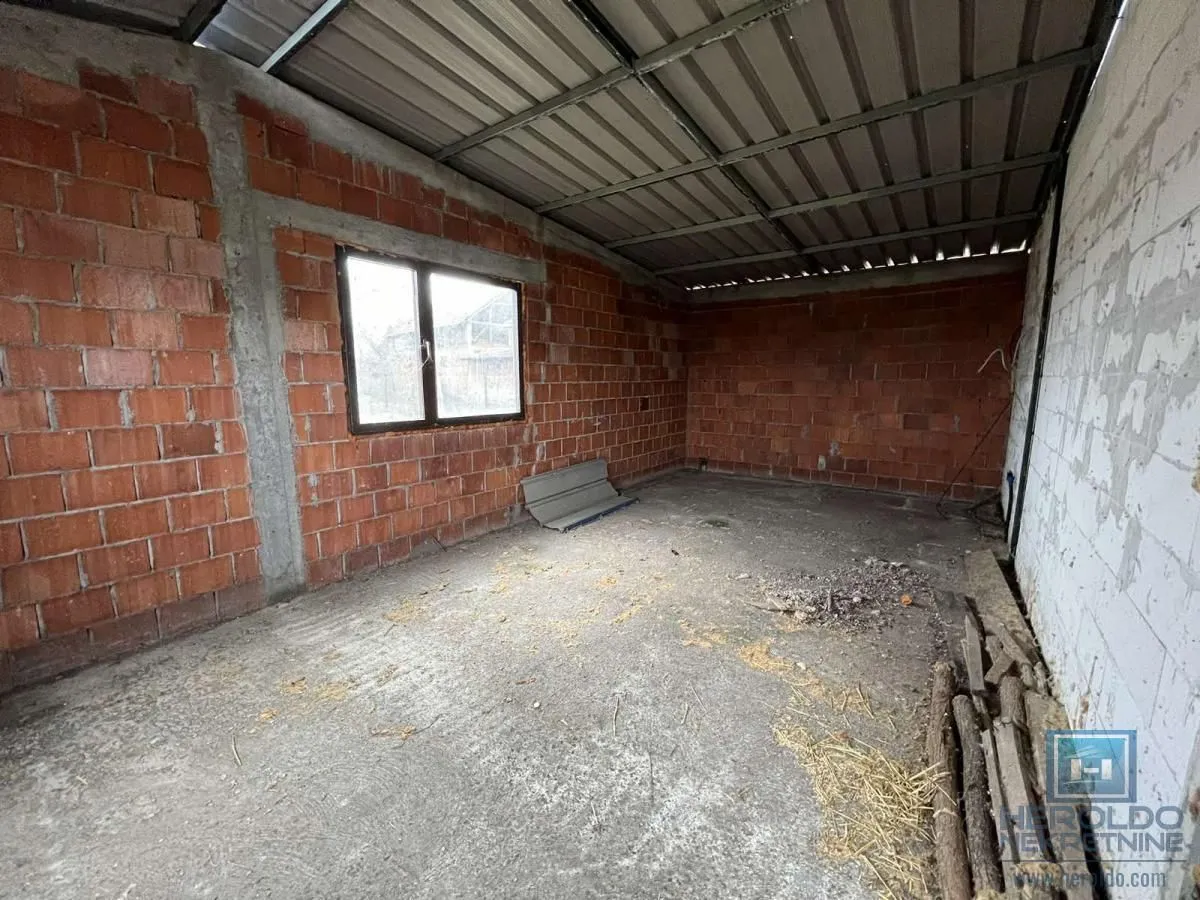 Prodaja, kuća, 80m², Majur, Jagodina