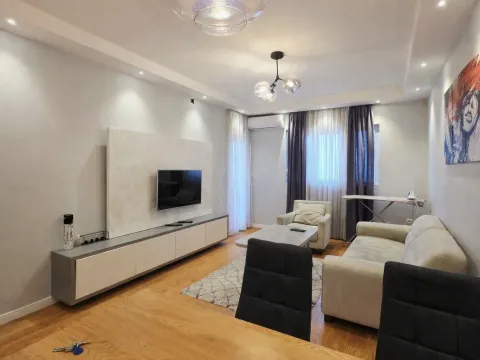 Rent, one bedroom apartment, 52m², Central Point, Podgorica - image 7