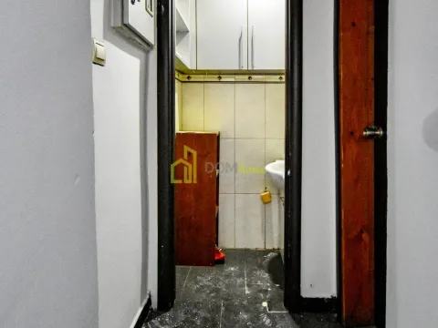 Izdavanje, poslovni prostor, 80m², Centar, Podgorica - image 3