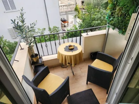 Sale, studio apartment, 21m², Bečići, Budva - image 3