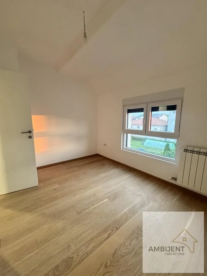 Prodaja, jednosoban stan, 40m², Surčin, Beograd