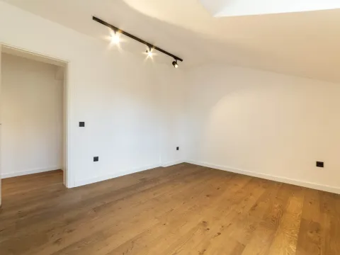 Prodaja, dvosoban stan, 66m², Centar, Tivat - image 6