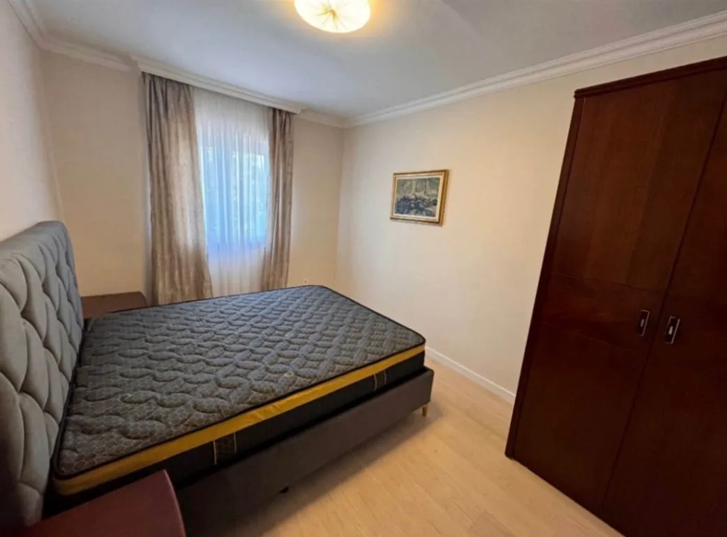 Izdavanje, trosoban stan, 95m², Preko Morače, Podgorica