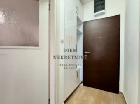 Izdavanje, jednosoban stan, 50m², Stari Aerodrom, Podgorica - image 2