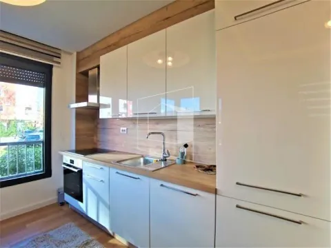 Izdavanje, stan, 45m², Blok 6, Podgorica - image 9