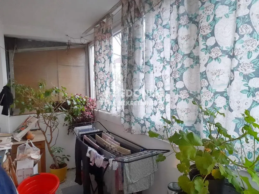 Prodaja, trosoban stan, 78m², Zemun Sve Podlokacije, Beograd