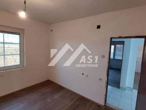 Izdavanje, kuća, 88m², Sadovi, Petrovaradin - image 4