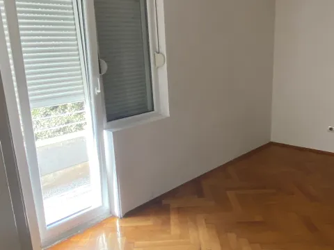 Rent, three bedroom apartment, 82m², Centar, Podgorica - image 8