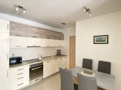 Izdavanje, dvosoban stan, 71m², City Kvart, Podgorica - image 8