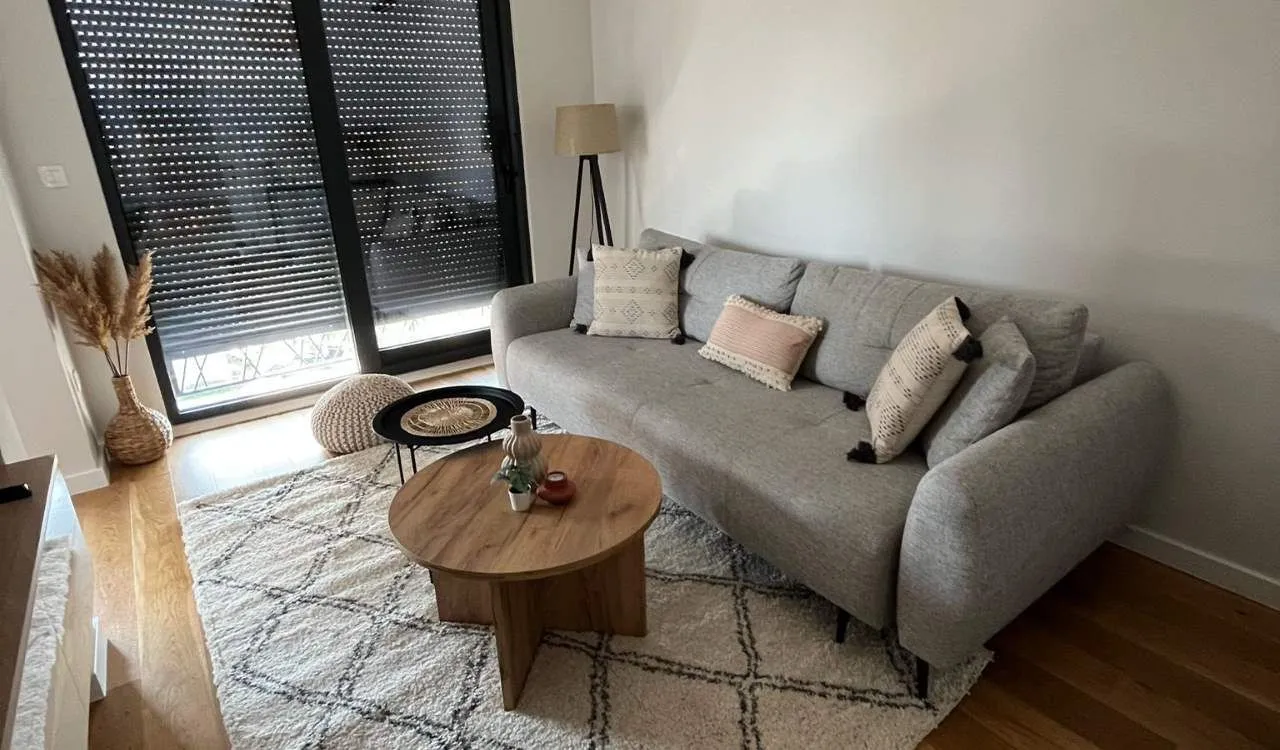 Rent, two bedroom apartment, 64m², Kalimanj, Tivat