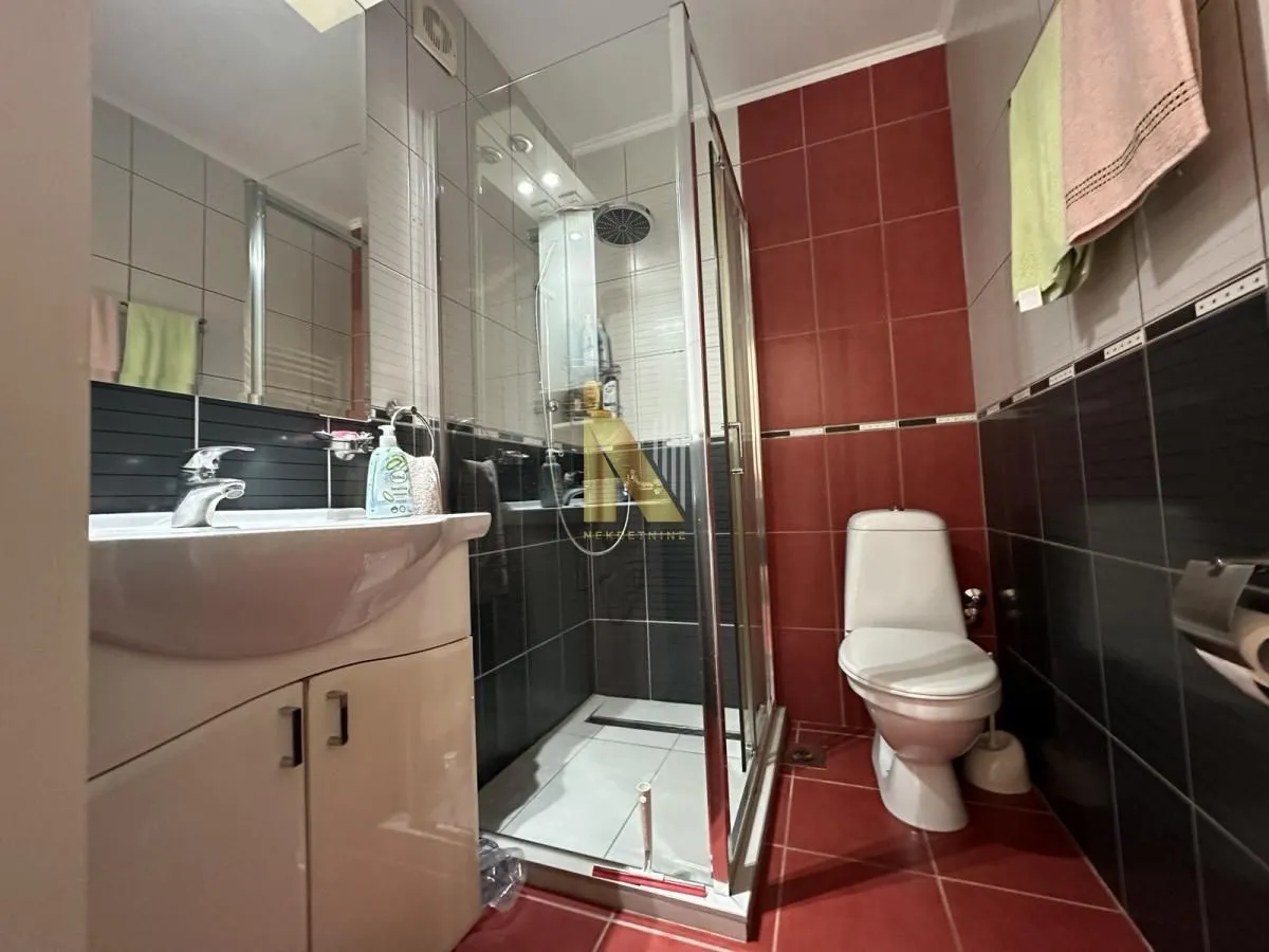 Prodaja, kuća, 298m², Klisa, Novi Sad Sve Podlokacije