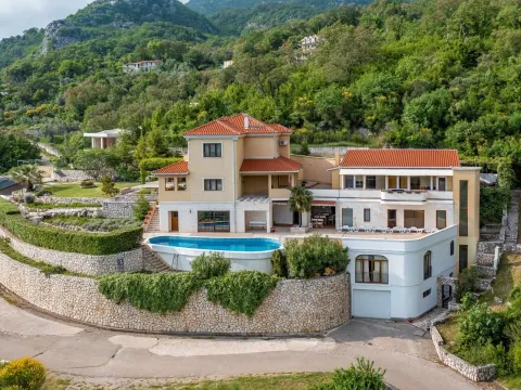 Kuća in Kuljače