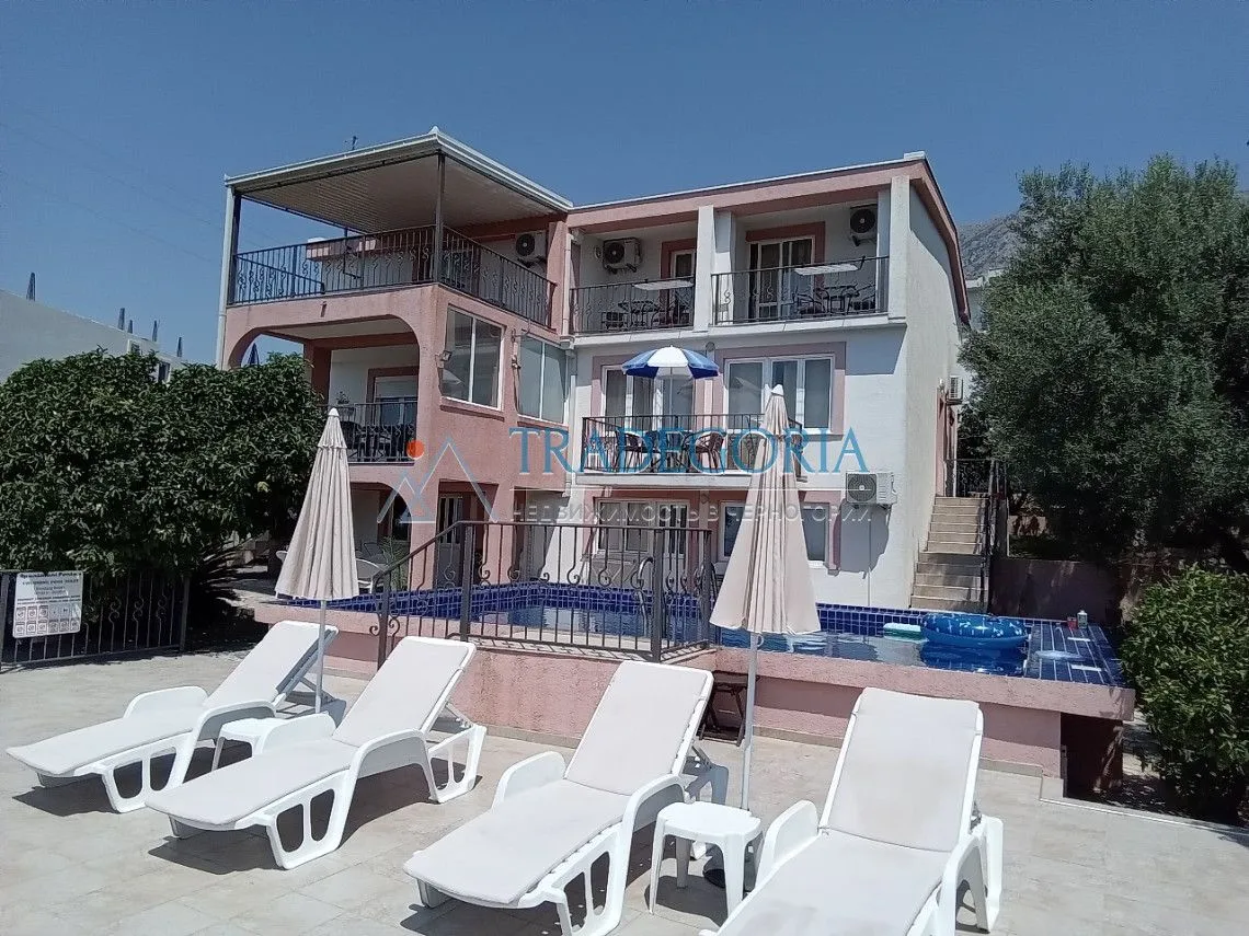 Prodaja, kuća, 740m², Dobra Voda, Bar