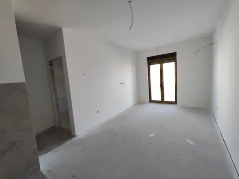 Prodaja, jednosoban stan, 43m², Zabjelo, Podgorica - image 8