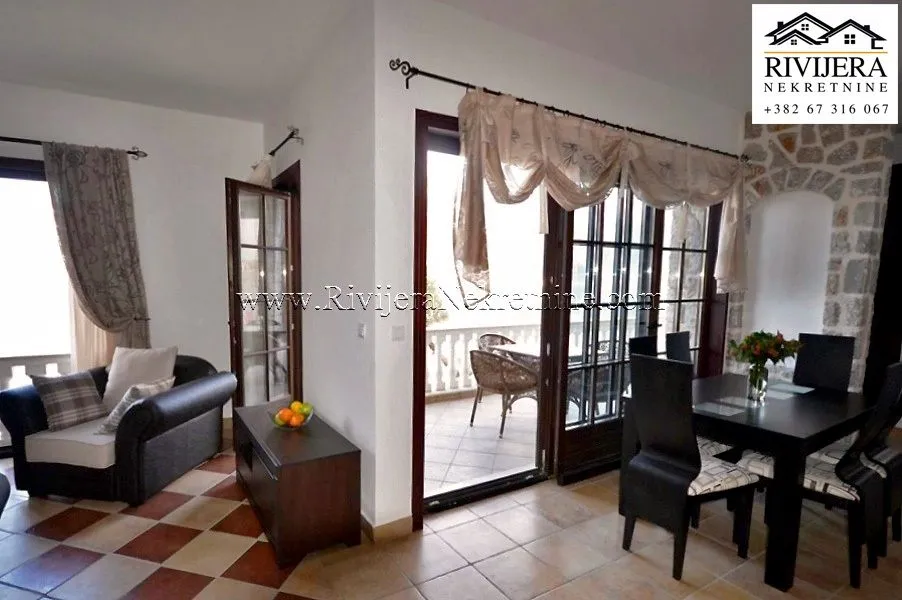 Sale, house, 235m², Kostanjica, Kotor