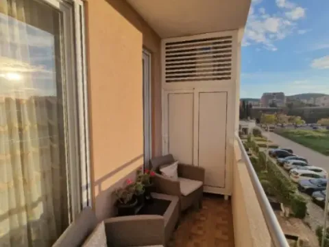 Sale, two bedroom apartment, 73m², Bar, Crna Gora - image 9