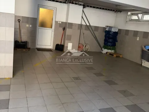 Prodaja, stan, 160m², Brace Jerković, Voždovac Sve Podlokacije - image 12