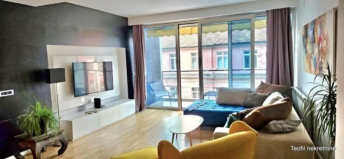 Prodaja, četvorosoban stan, 106m², Vračar, Šid