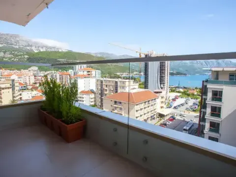 Rent, two bedroom apartment, 89m², Centar, Budva - image 10