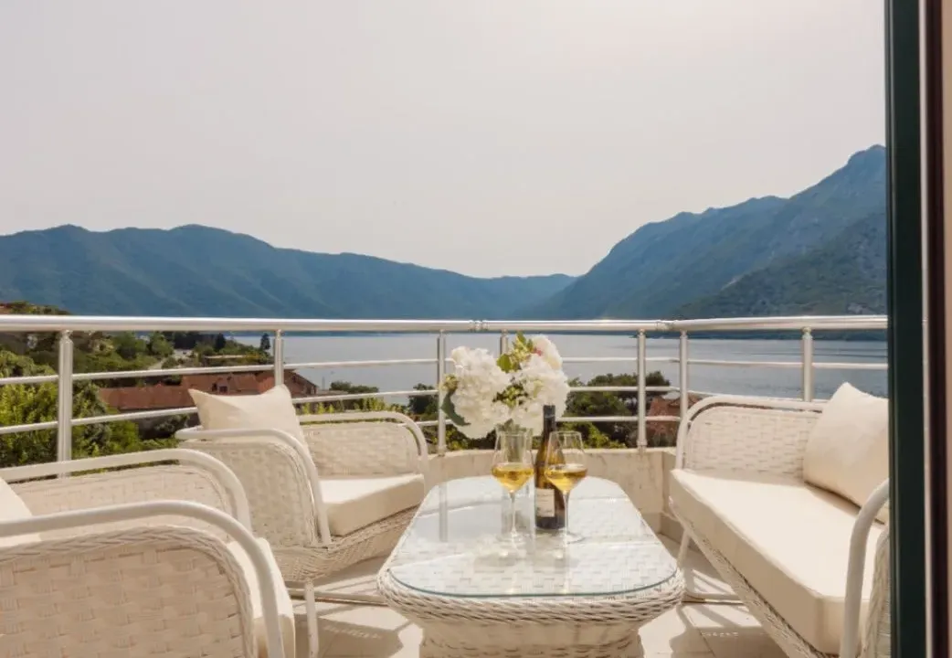 Prodaja, trosoban stan, 139m², Risan, Kotor