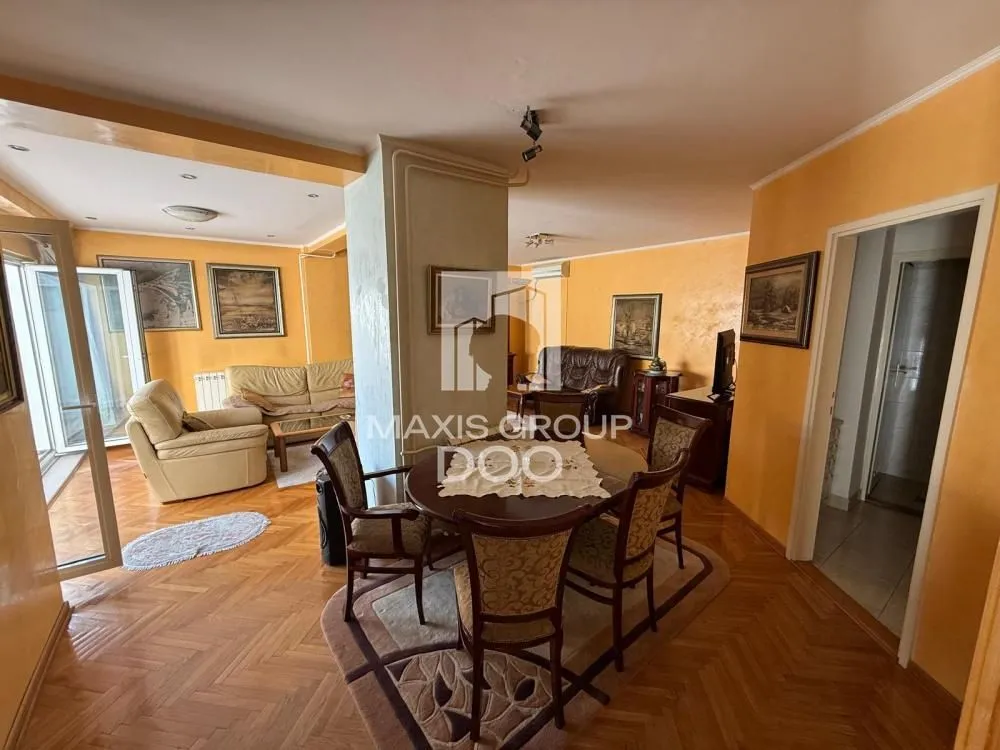 Prodaja, stan, 150m², Bežanija, Beograd