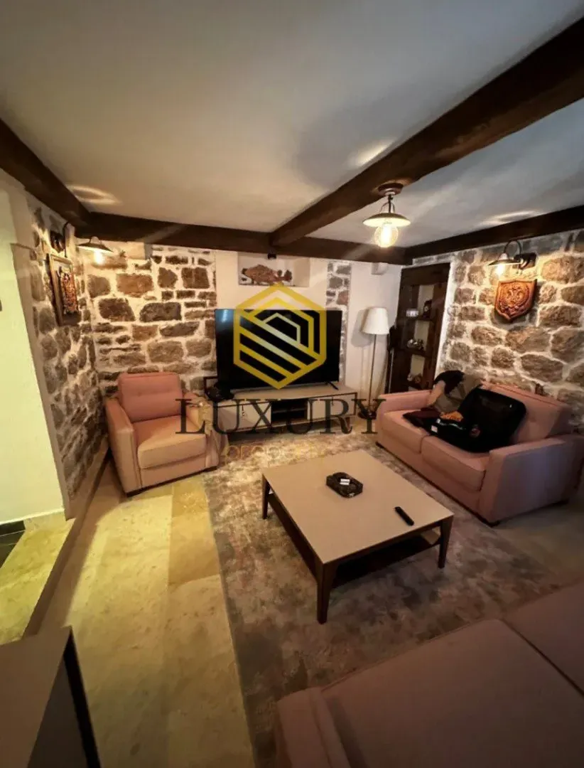 Prodaja, stan, 57m², Opatovo, Tivat