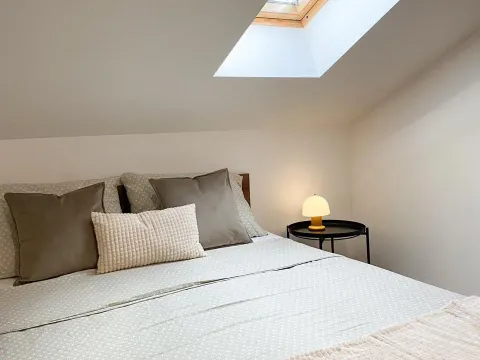 Izdavanje, dvosoban stan, 80m², Centar, Podgorica - image 10