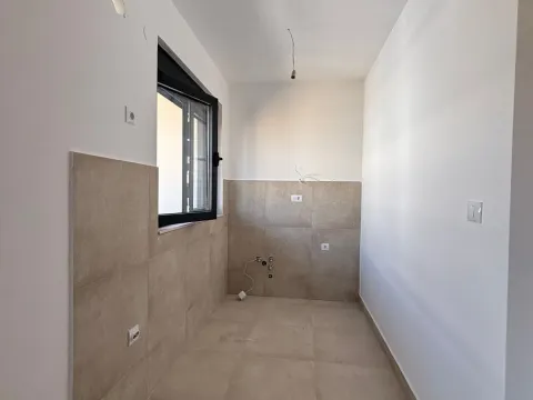 Sale, three bedroom apartment, 100m², Zagorič, Podgorica - image 10