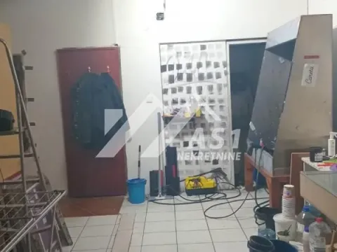 Izdavanje, poslovni prostor, 300m², Novi Sad Sve Podlokacije, Novi Sad - image 5