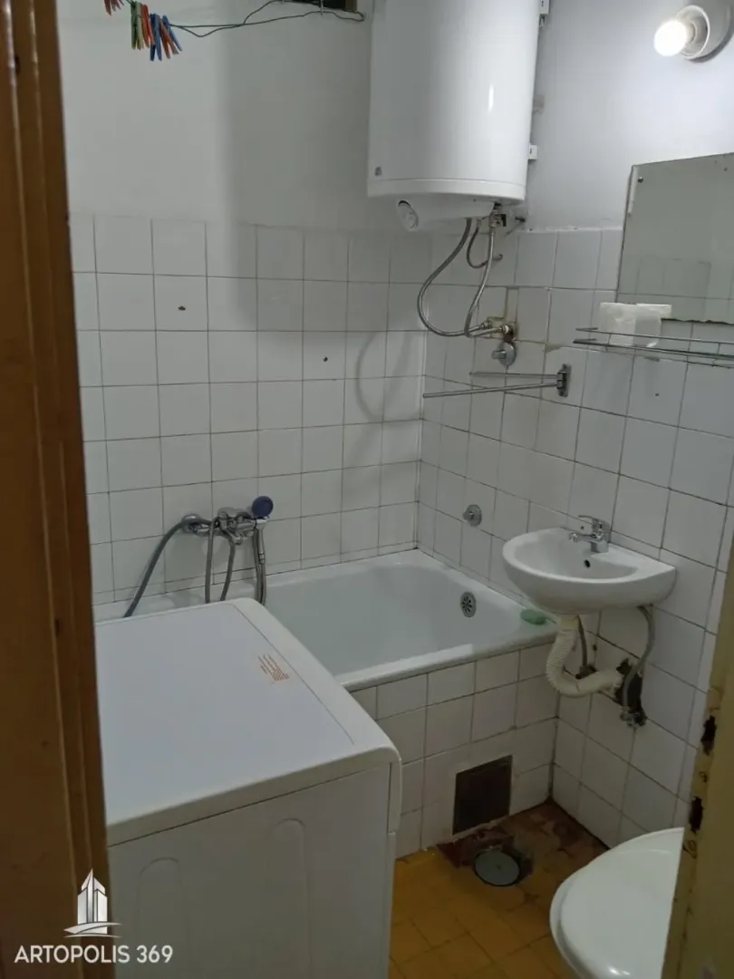 Izdavanje, jednosoban stan, 37m², Rakovica, Beograd