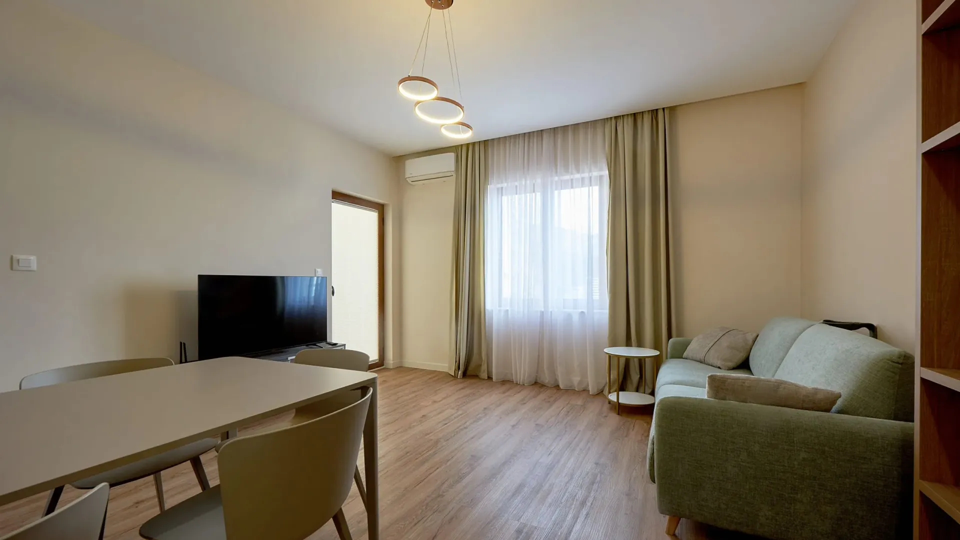 Rent, two bedroom apartment, 58m², Bečići, Budva