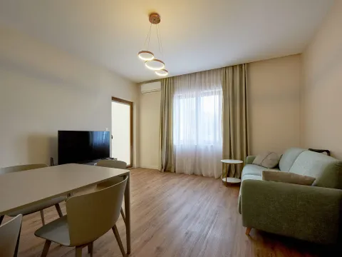 Rent, two bedroom apartment, 58m², Bečići, Budva - image 9