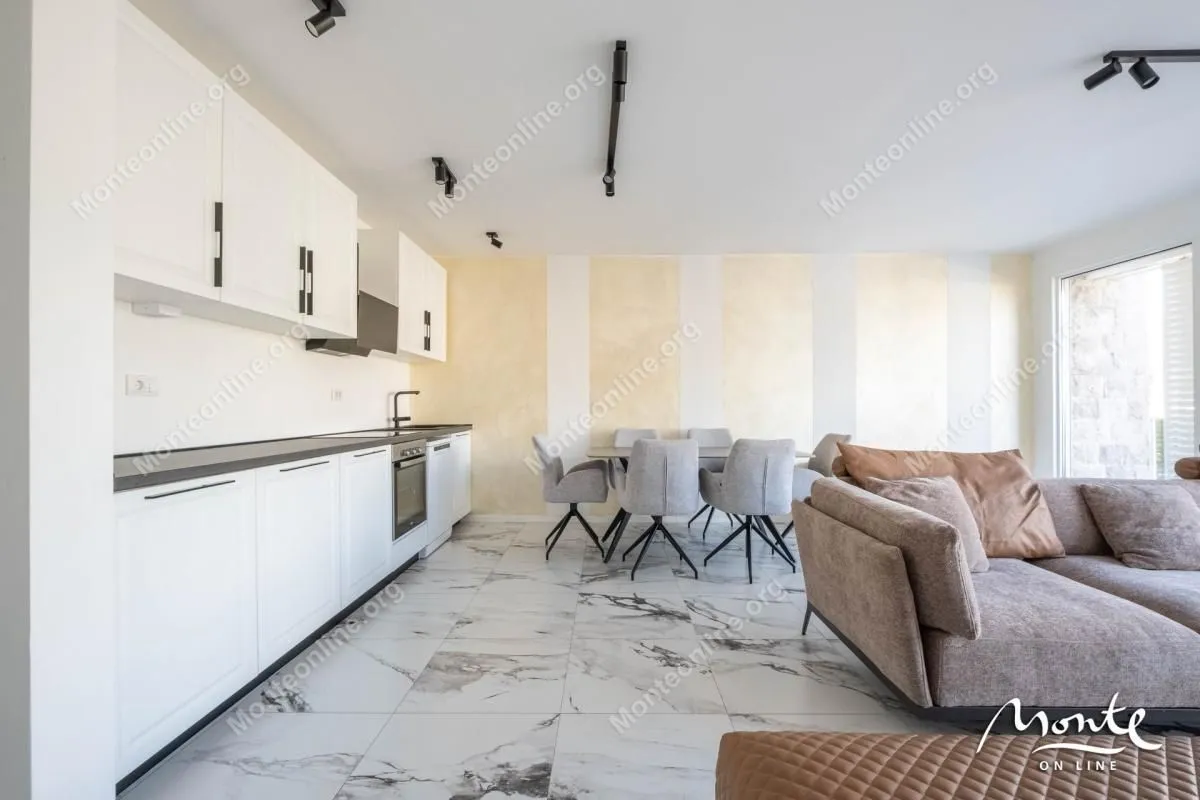 Prodaja, kuća, 100m², Đuraševići, Tivat