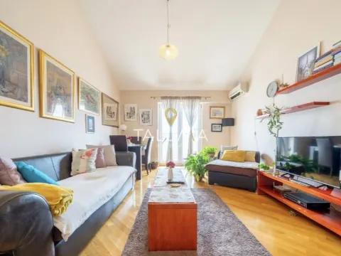 Izdavanje, jednosoban stan, 52m², Preko Morače, Podgorica - image 1