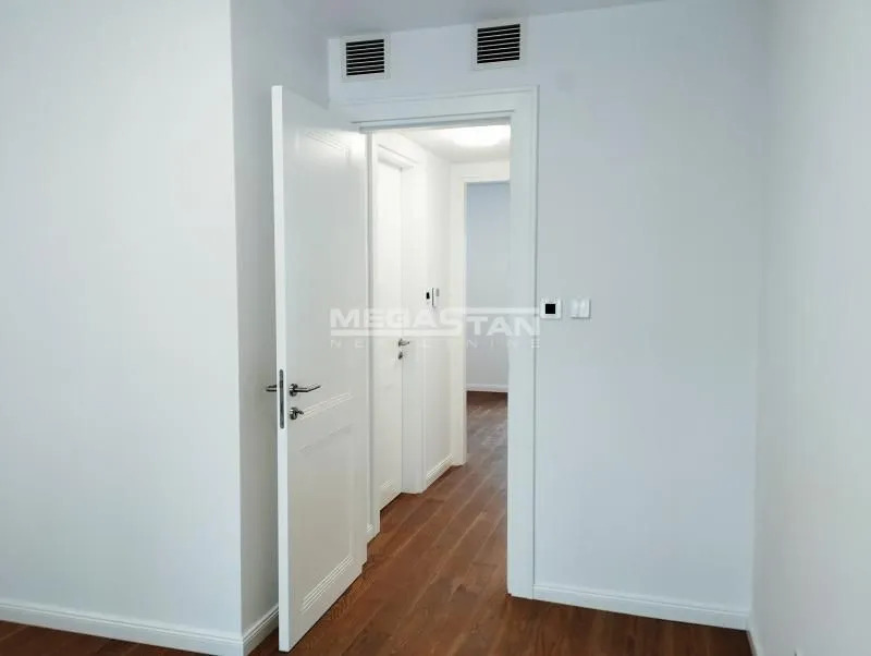 Sale, two bedroom apartment, 71m², Čubura, Beograd
