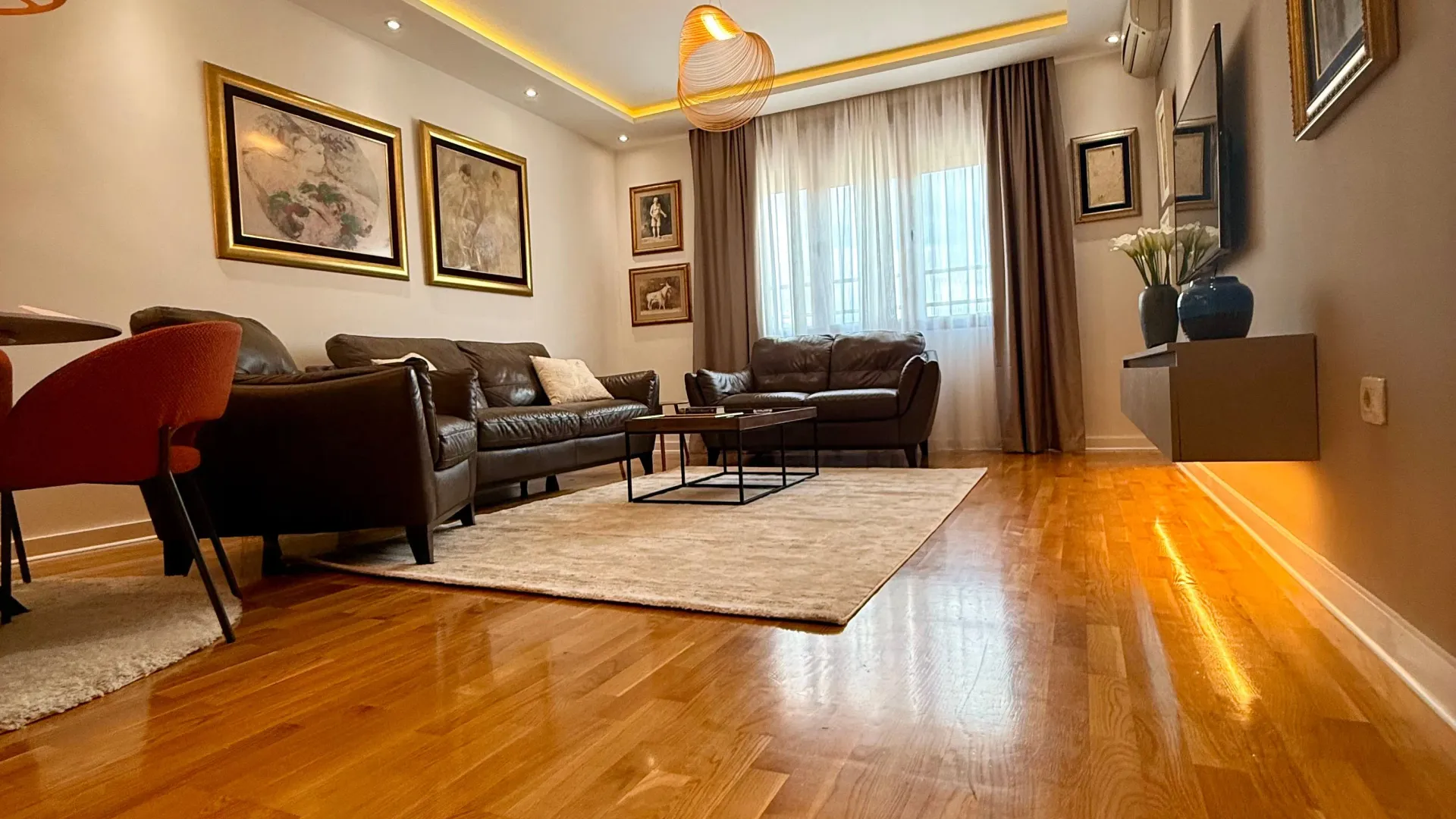 Izdavanje, dvosoban stan, 90m², Preko Morače, Podgorica
