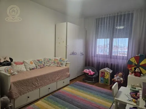 Izdavanje, četvorosoban stan, 133m², Sajmište, Novi Sad - image 9