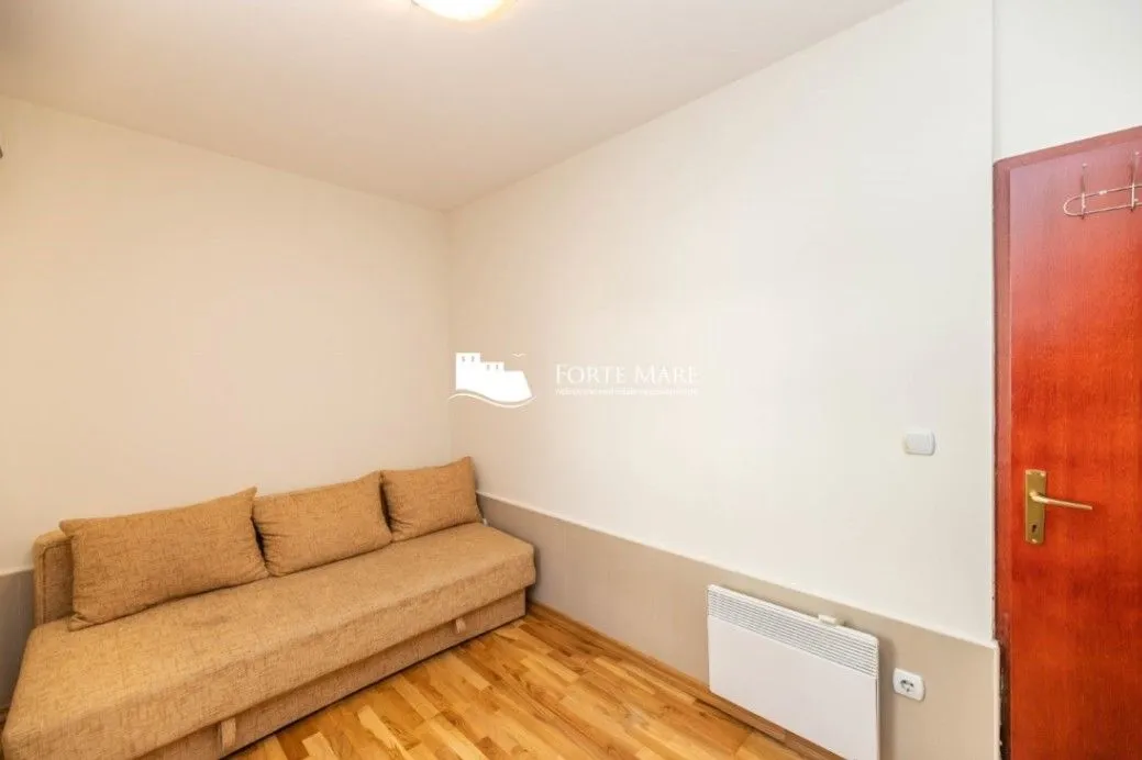 Prodaja, dvosoban stan, 80m², Đenovići, Herceg Novi