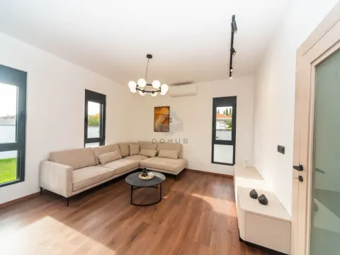 Prodaja, kuća, 150m², Gornja Gorica, Podgorica - image 7