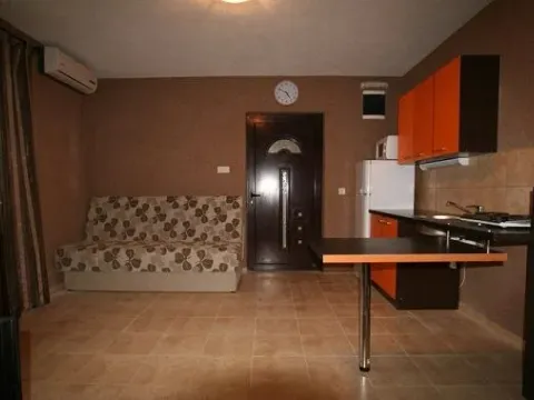 Prodaja, kuća, 210m², Tivat, Crna Gora - image 10