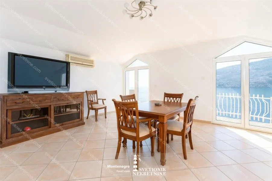Sale, three bedroom apartment, 118m², Topla, Herceg Novi