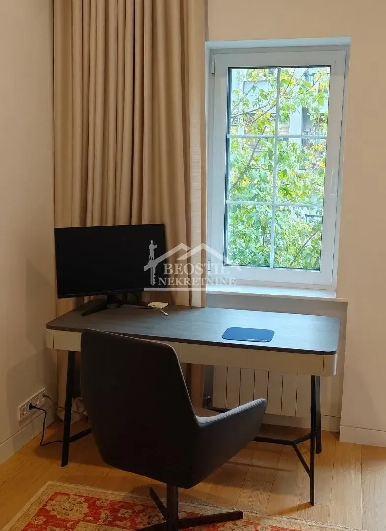 Sale, four bedroom apartment, 133m², Stari Grad, Beograd
