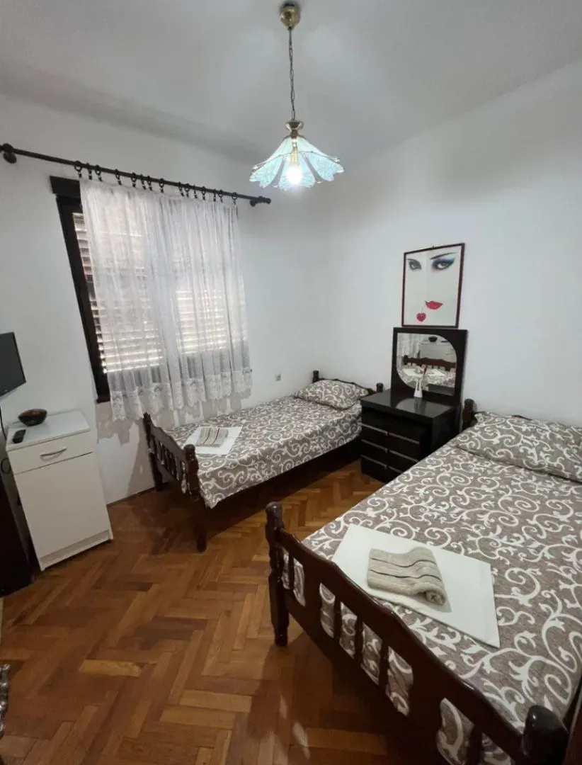 Rent, two bedroom apartment, 50m², Igalo, Herceg Novi