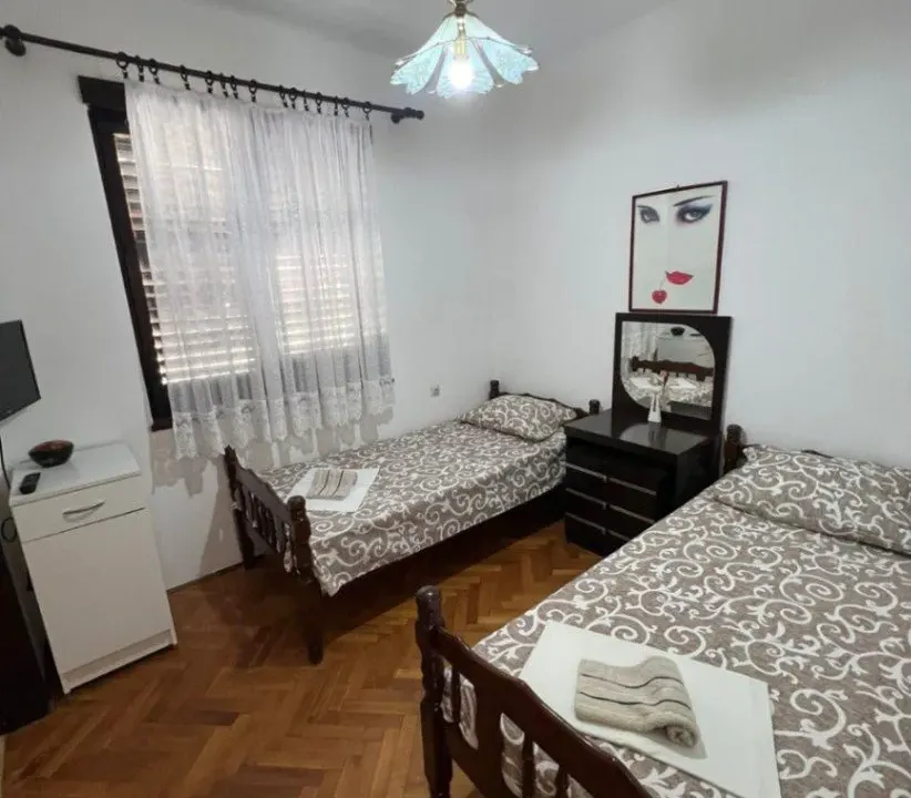 Rent, two bedroom apartment, 50m², Igalo, Herceg Novi