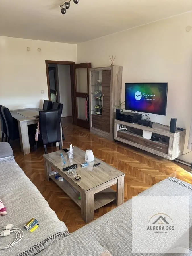 Prodaja, trosoban stan, 73m², Novo naselje, Novi Sad