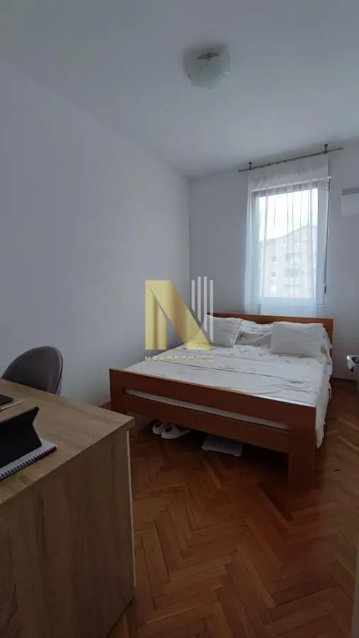 Izdavanje, dvosoban stan, 62m², Centar, Novi Sad